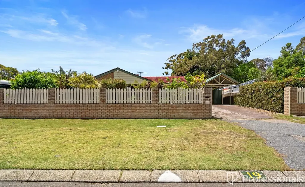 19 Calluna Way, Forrestfield, WA 6058