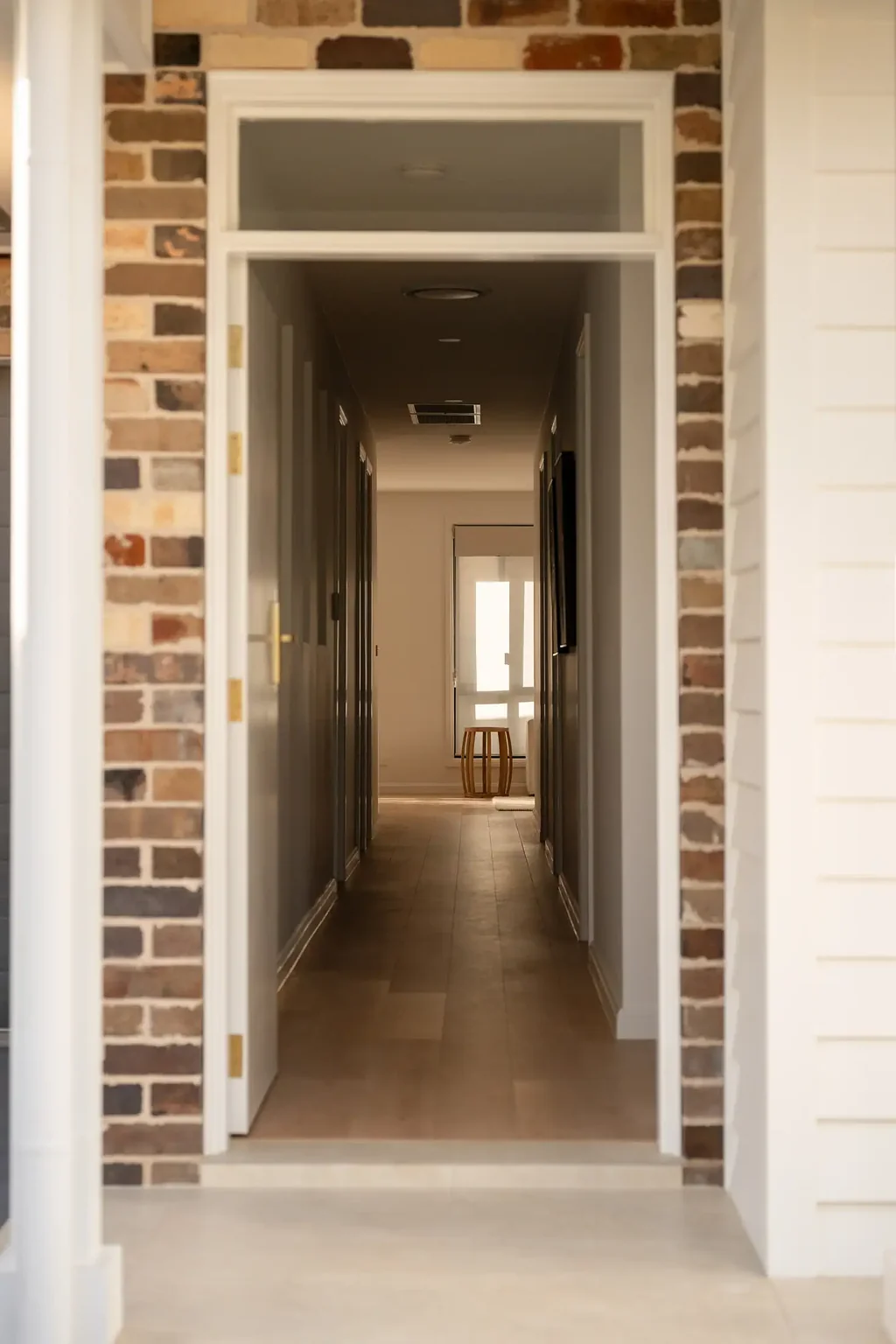 South Penrith 3房 全新当代住宅 两个独立起居 全屋空调 舒适现代设计 靠近生活设施 Brand New Beauty - Contemporary Living at Its Finest
