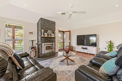 लिविंग रूम - 26 Harmony Drive, Ambergate, WA 6280