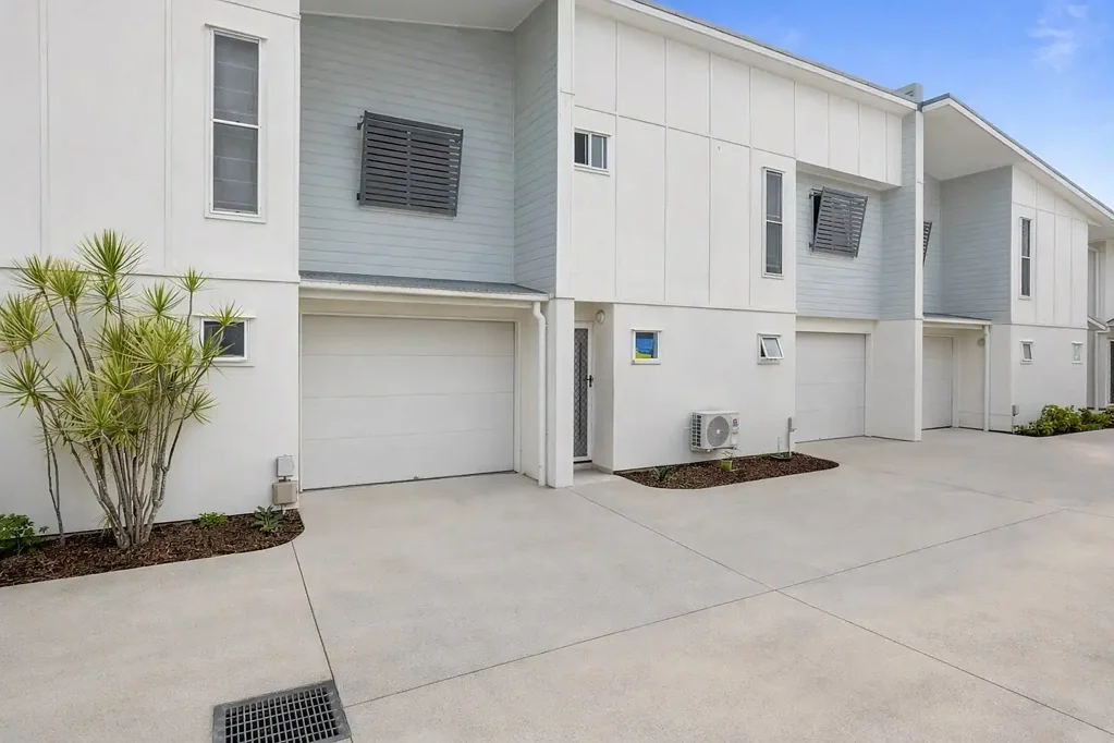 Burpengary 3غرفة نوم Quality Townhouse in great location - Low Body Corporate Fees