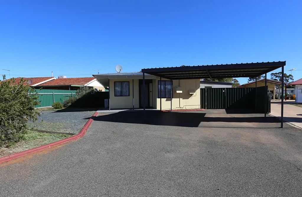 27 Grevillea Crescent, Kambalda West, WA 6442