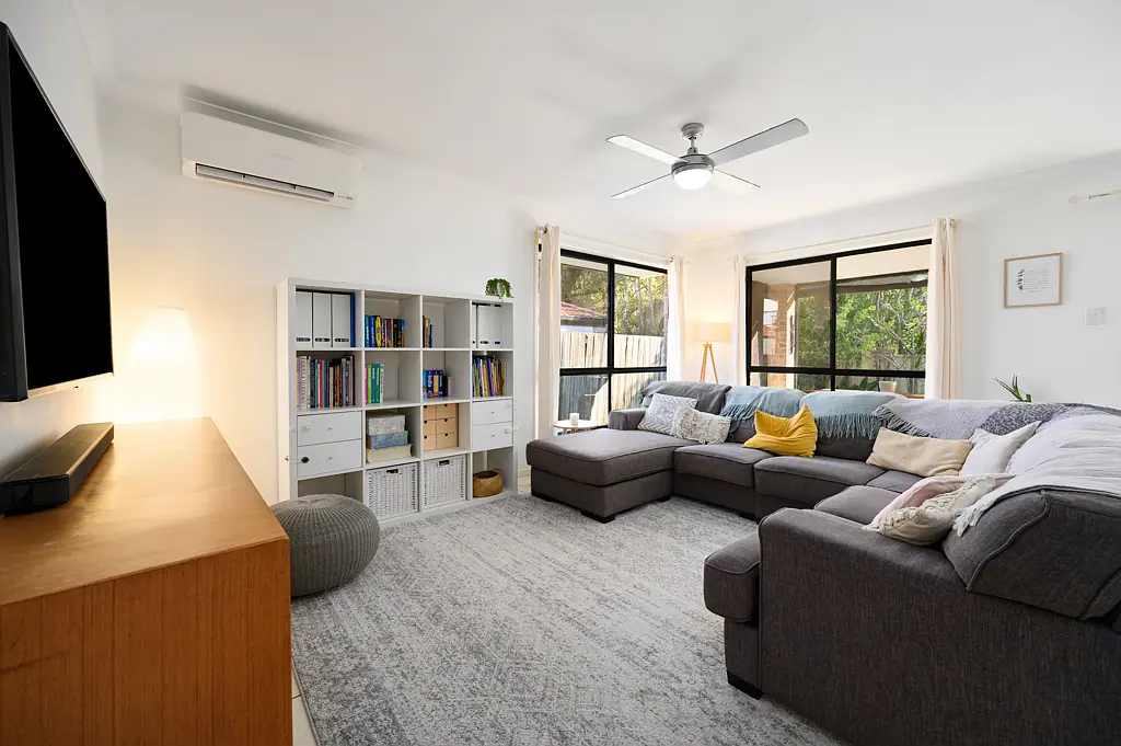 5/141 Pacific Pines Boulevard, Pacific Pines, QLD 4211