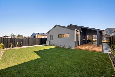 Lake Hawea 3 Bedroom New Build with Rental Income from Day One