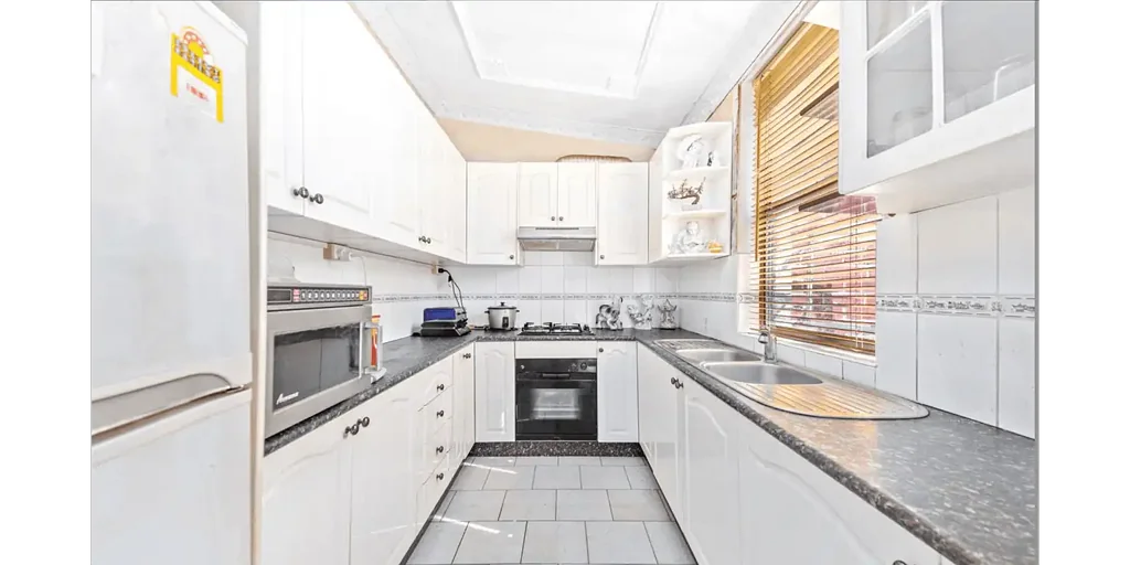 Family Home In Ideal Location
