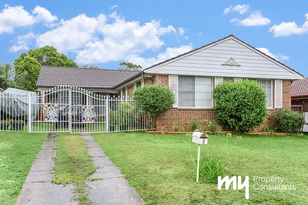 3 Kitava Place, Glenfield, NSW 2167