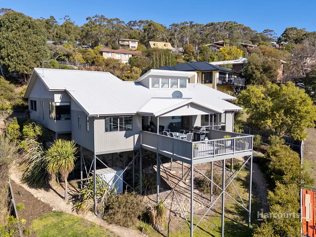 Geilston Bay 4ਬੈੱਡਰੂਮ Superbly engineered modern family retreat