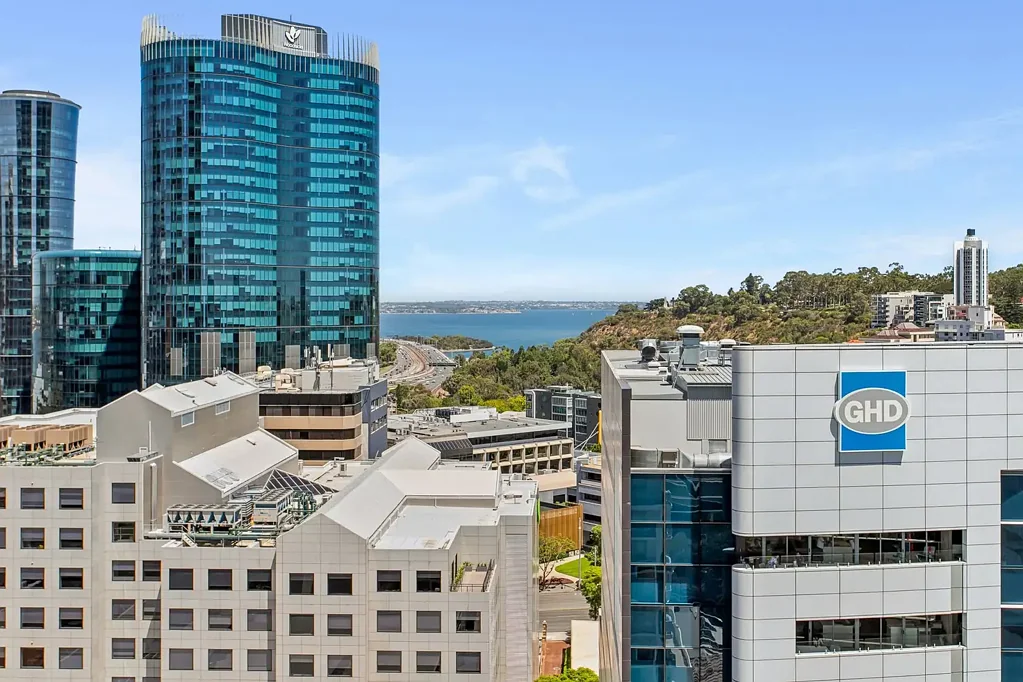 Perth 2 Bedroom Sky-High Living with River & Park Views