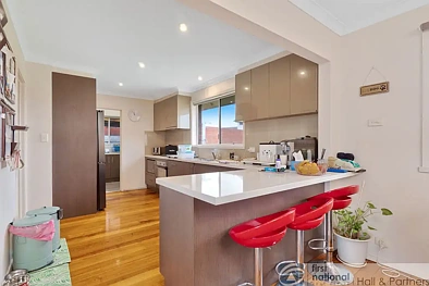 35 Denver Crescent, Mulgrave, VIC 3170, 3 slaapkamers, 1 badkamers, House