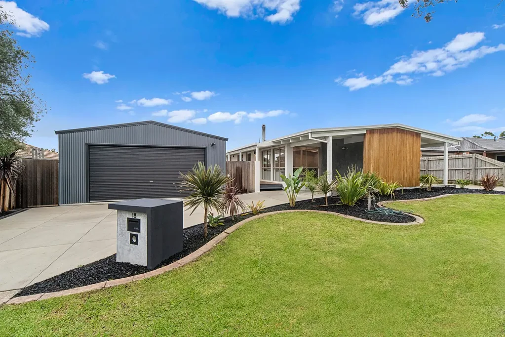 Somerville 3Zimmer Family Entertainer with Shed, Pool & Premium Outdoor Living