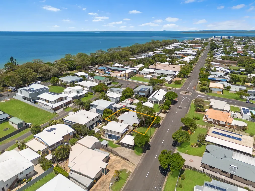 160 Cypress Street, Urangan, QLD 4655