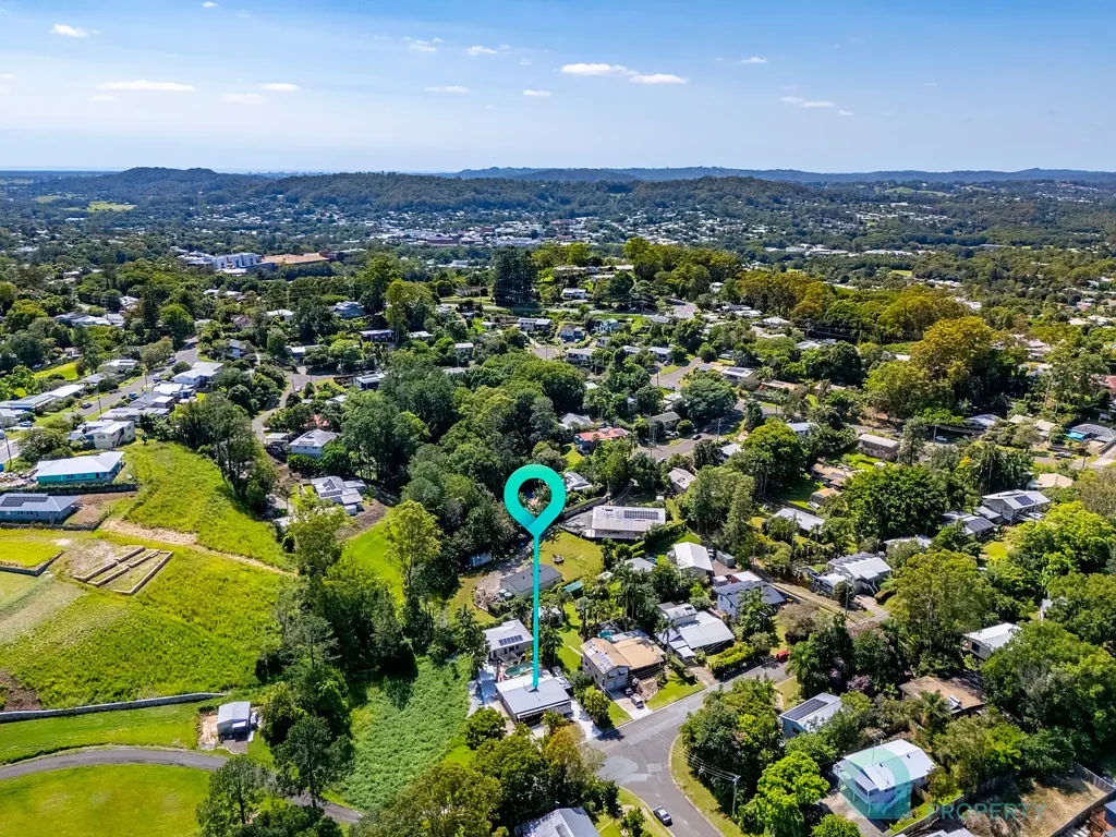 Nambour 3 Bedroom Rumpus Room & Pool
