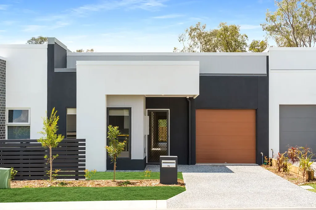 Newly Built Terrace Home in the Hayfield Estate!