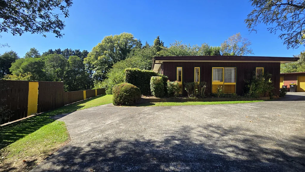 Tokoroa 4Kwarto 4 BED & 2 BATH WITH RURAL FEELS
