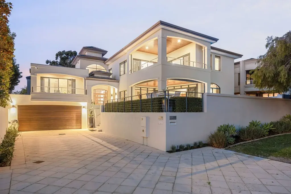 109 Melville Beach Road, Applecross, WA 6153