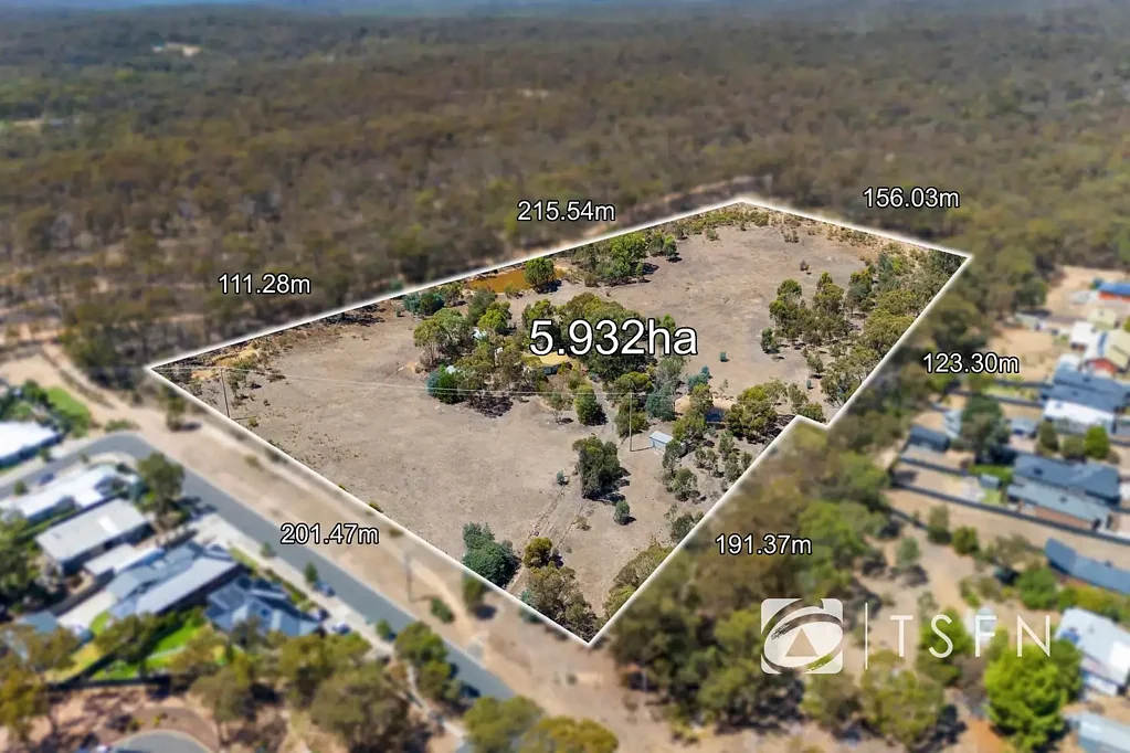 16 Lee Street, Kangaroo Flat, VIC 3555
