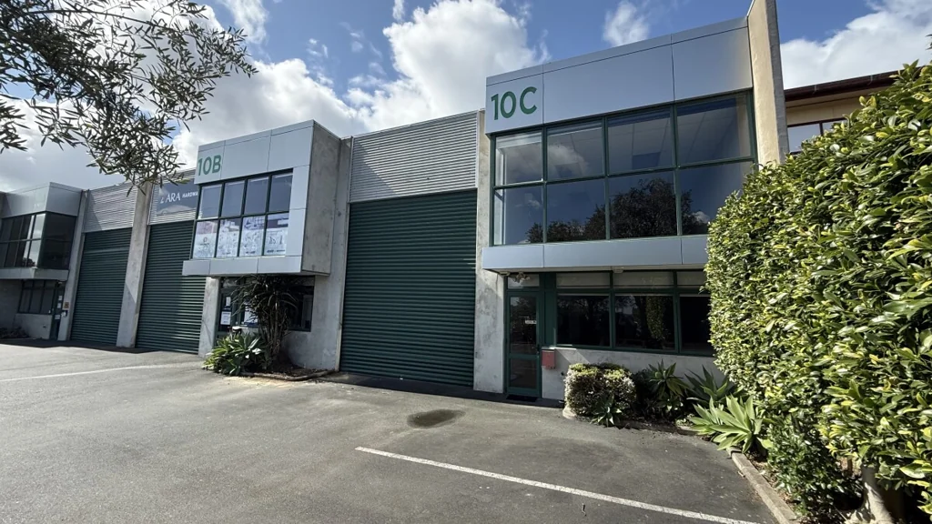 Rosedale Sought after warehouse/ Office