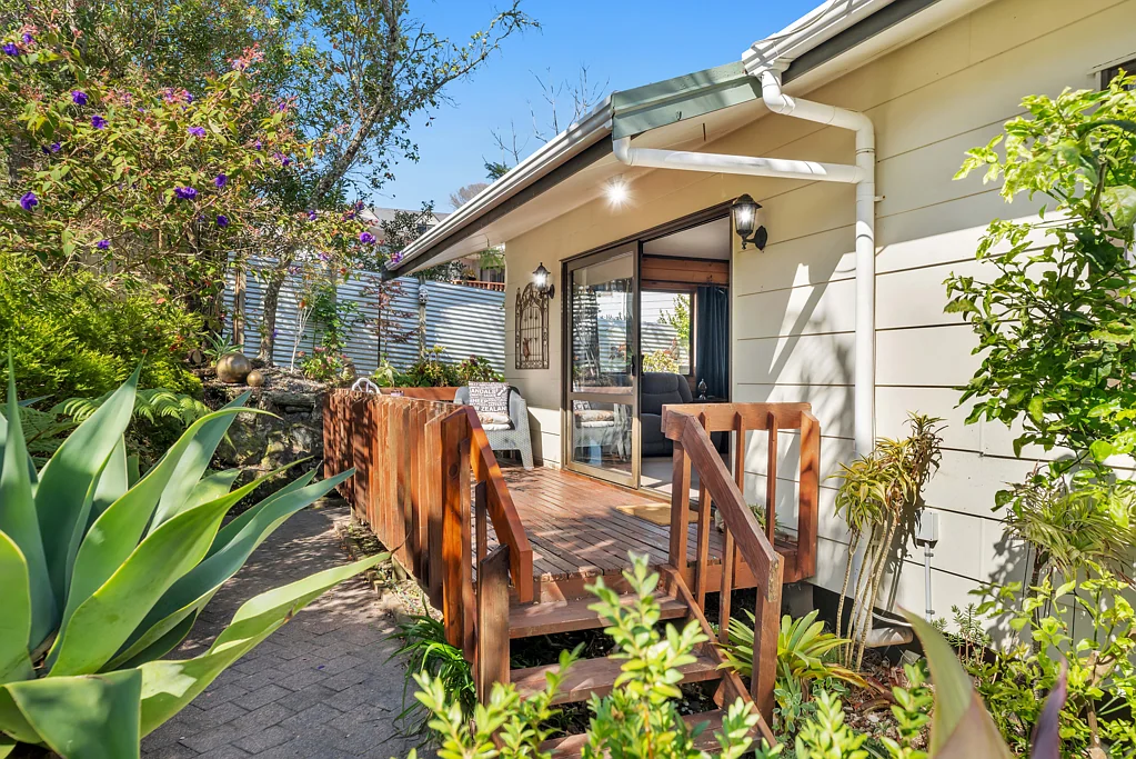 1/32 Gatman Street, Birkdale, North Shore City, Auckland