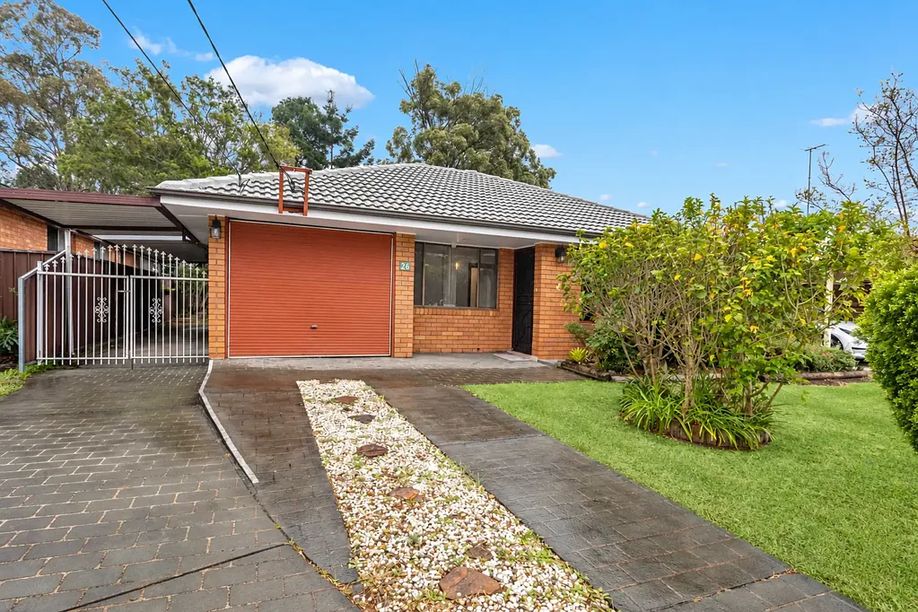 Toongabbie 3Phòng ngủ Beautifully Presented Family Home on 557sqm; with Exceptional Flexibility