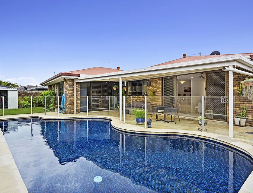 9 Wanneroo Court, Mermaid Waters, Gold Coast, 4 Bedrooms, 2 Bathrooms, House