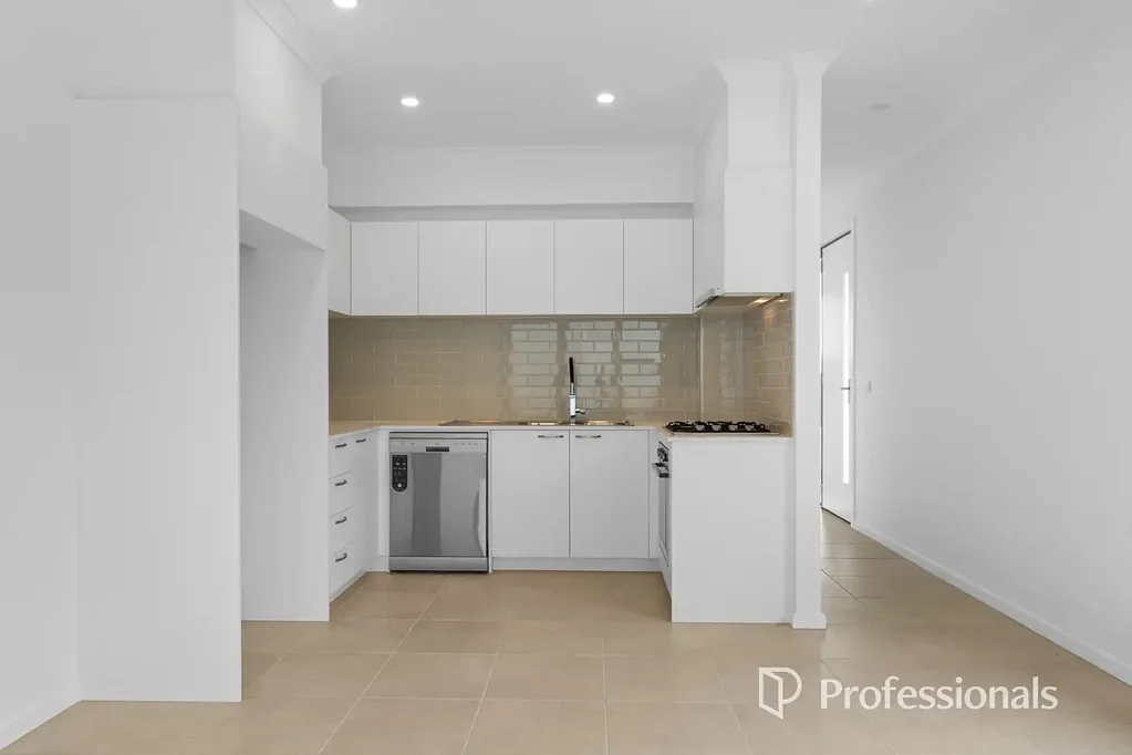Brand New 3-Bedroom Townhouse –One Week Free Rent