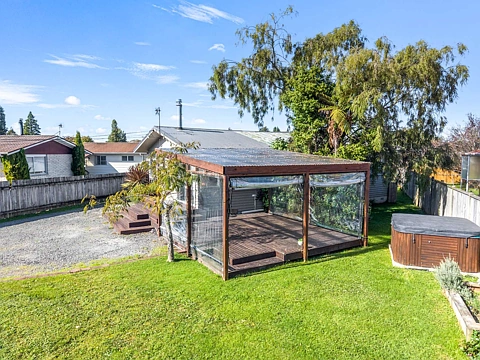 Fairy Springs 3房  Three Bedroom Home With Cabin And Outside Room