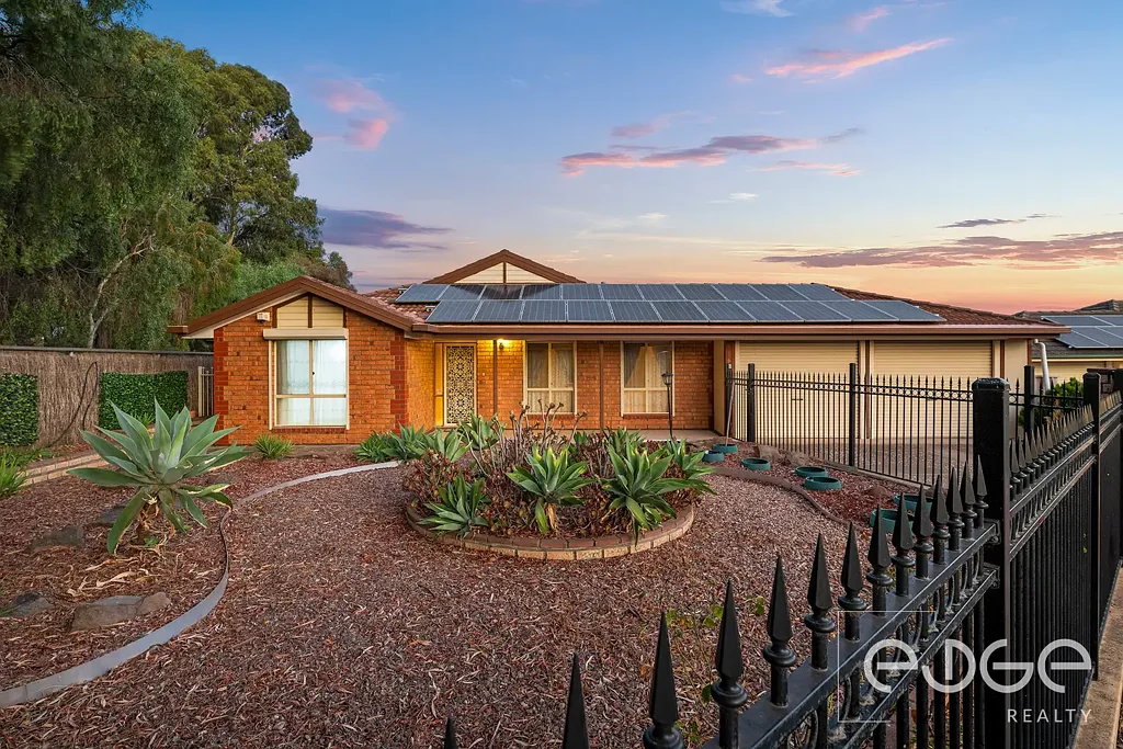 23 Crown Crescent, Paralowie, SA 5108