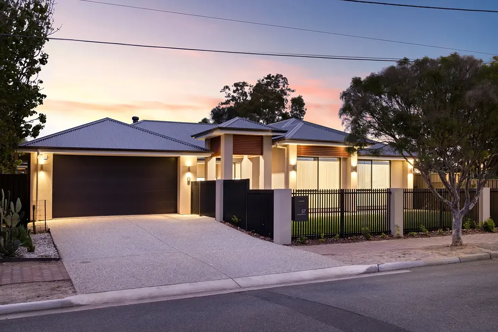North Brighton 5ਬੈੱਡਰੂਮ Bespoke Beachside Living.