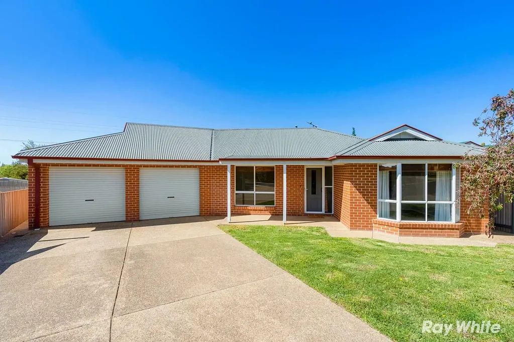 17 Grampian Place, Tatton, NSW 2650