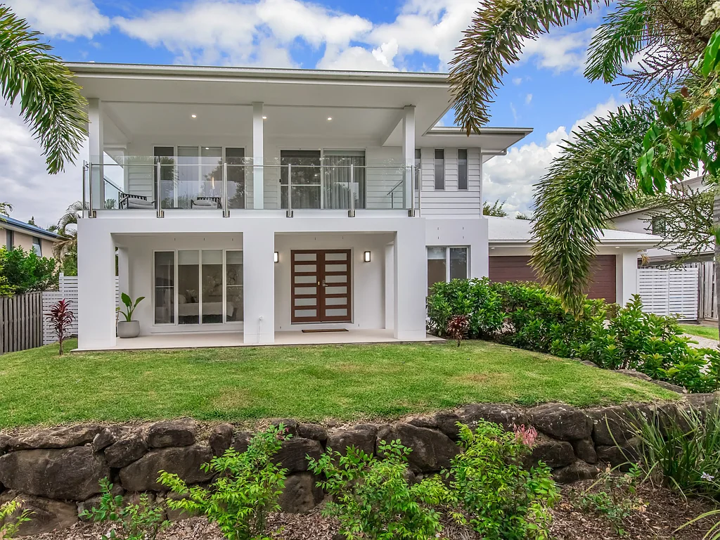 96 Observatory Drive, Reedy Creek, QLD 4227