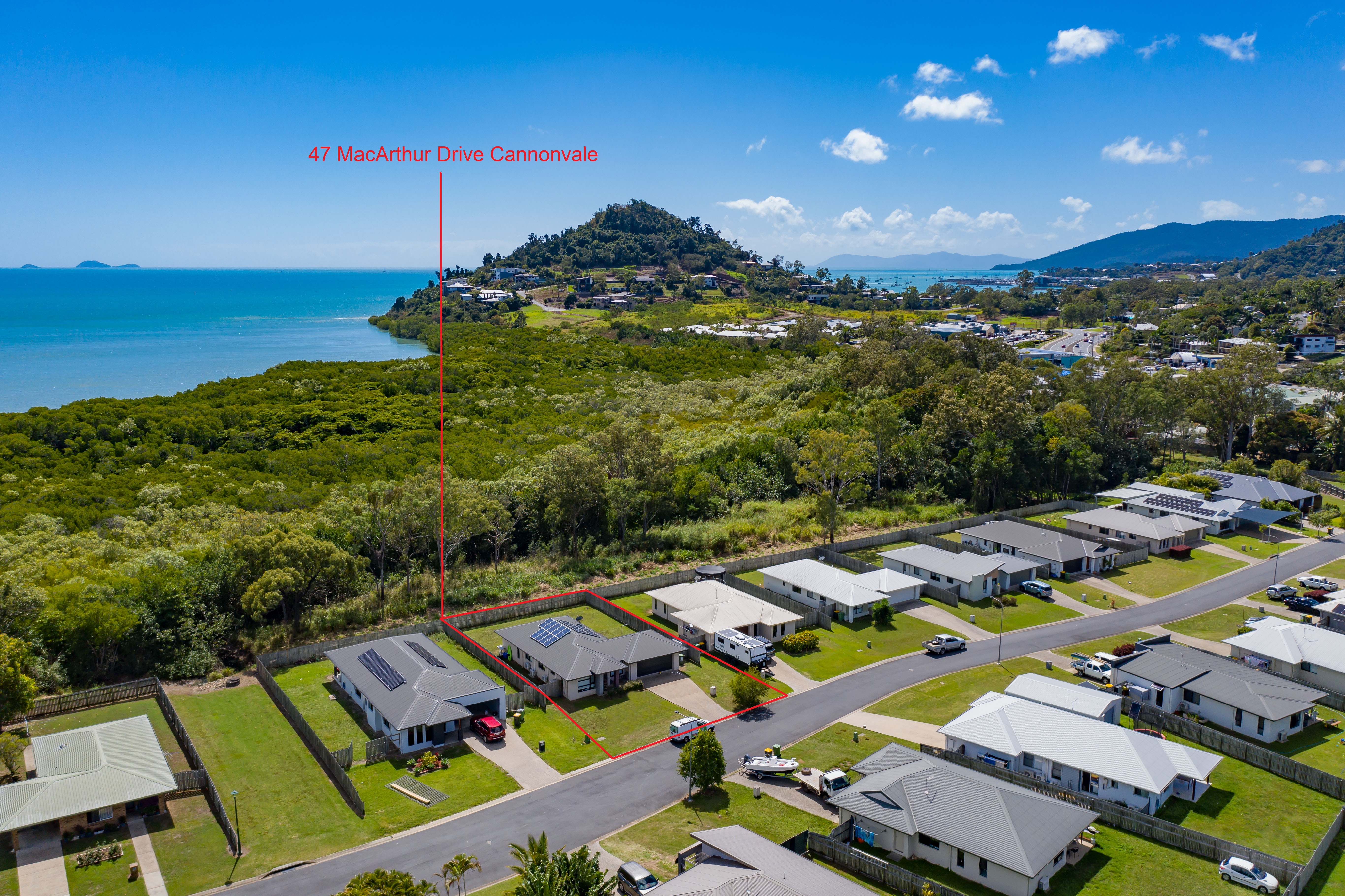 47 MACARTHUR DR, CANNONVALE QLD 4802, 0 chambres, 0 salles de bain, House