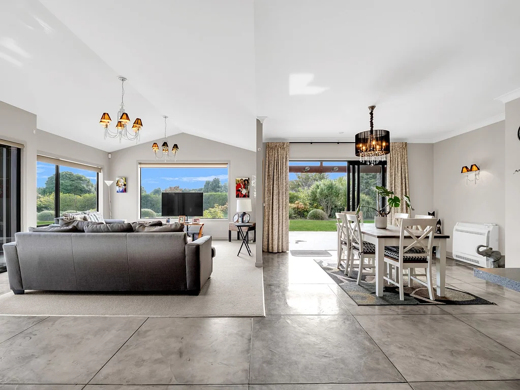 Westbrook 6Zimmer Built for Big Living and Changing Needs