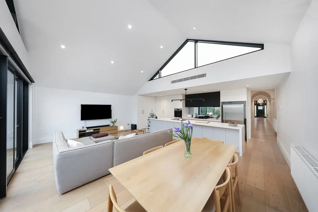 Executive Distinction in Moonee Ponds