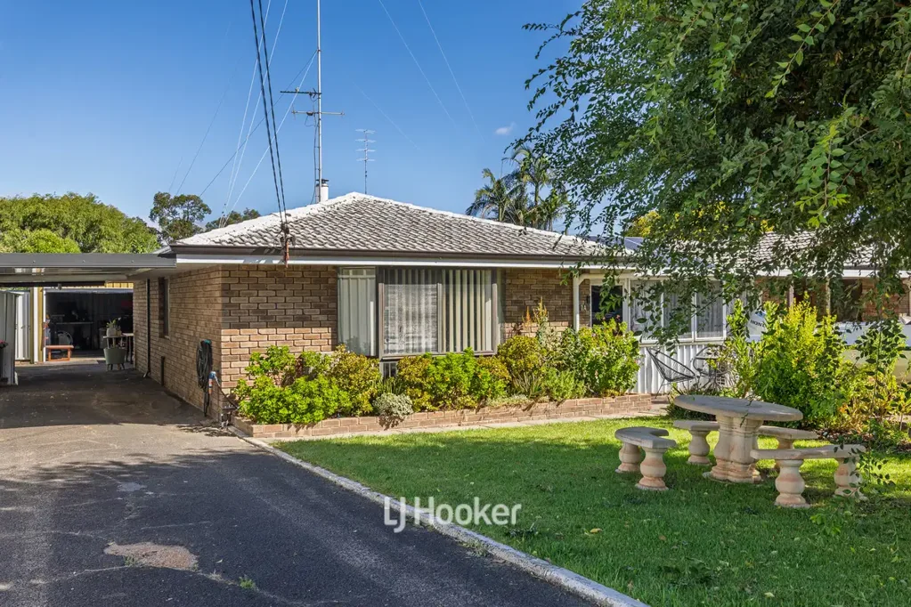 Eaton 2房  Spacious 2x1 Unit Moments from Collie River with Garage & Outdoor Living