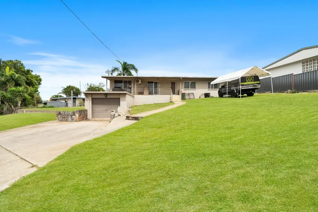 Charming Family Home in Mareeba Awaits!