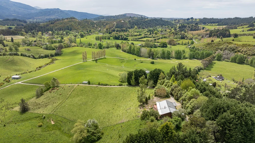 Ngatimoti  Productive farm land with two dwellings
