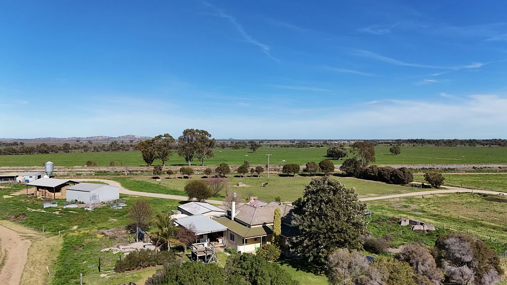 Horfield Stunning 194-Acre Dairy Farm with Modern Amenities and Spacious Home