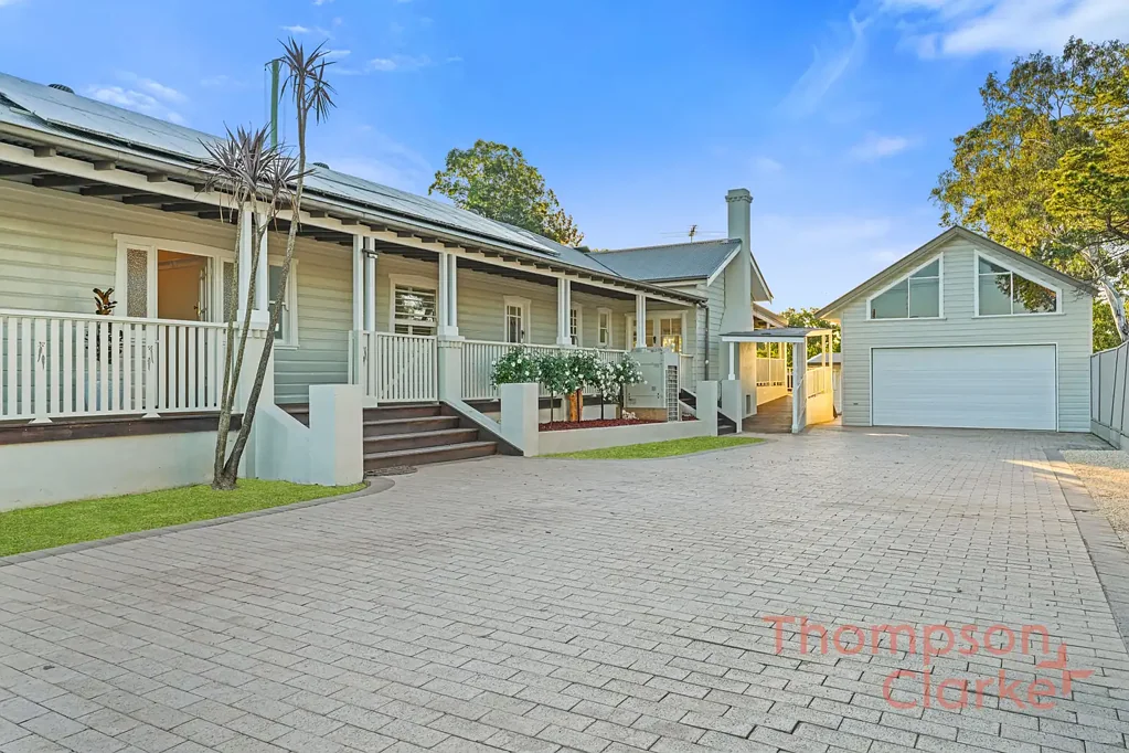 Kearsley 4ਬੈੱਡਰੂਮ Timeless Art Deco Elegance with Space, Character & Versatility