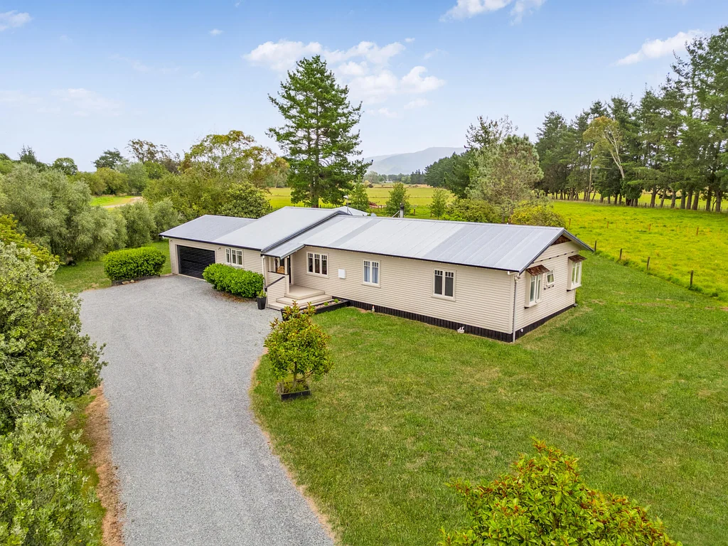 Greytown 3房  Fully Renovated, Easy Lifestyle Living