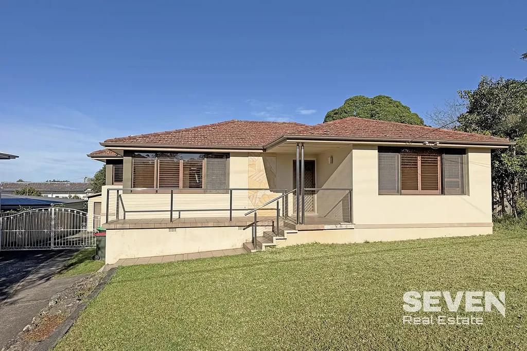 FAMILY HOUSE WITH GREAT LOCATION