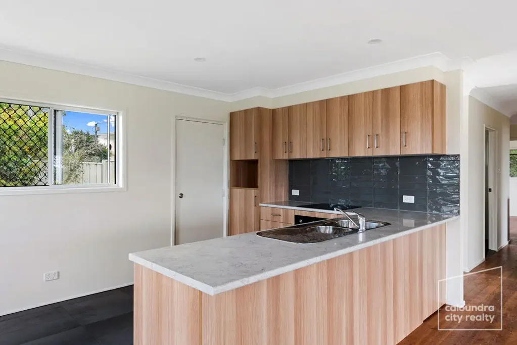 FAMILY HOME IN THE HEART OF CALOUNDRA