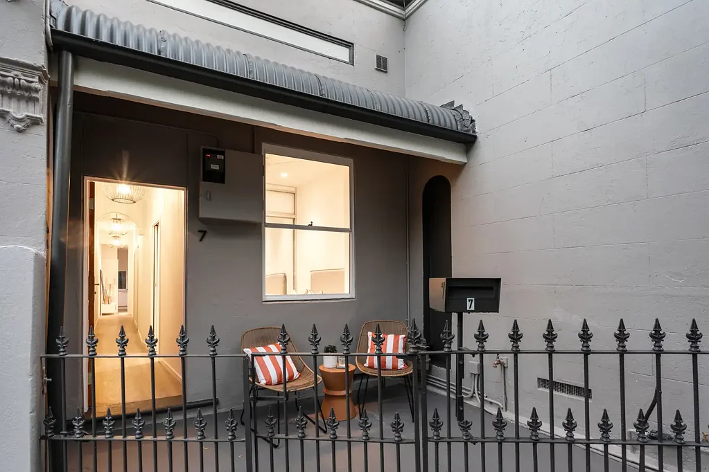 Erskineville 2ห้องนอน Total design transformation with superb in/outdoor living