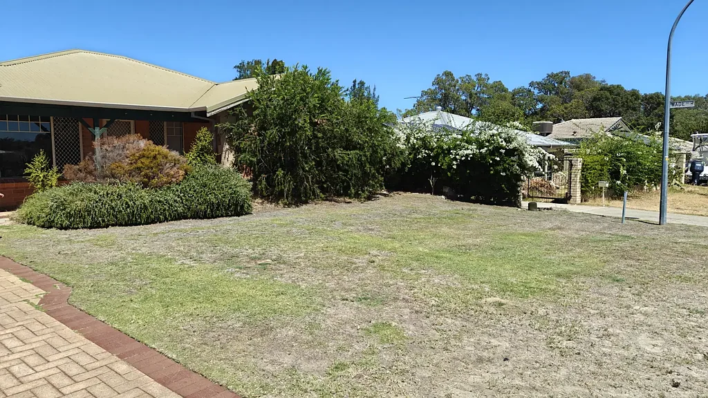 Spacious 4 Bedroom 2 bathroom Family Home