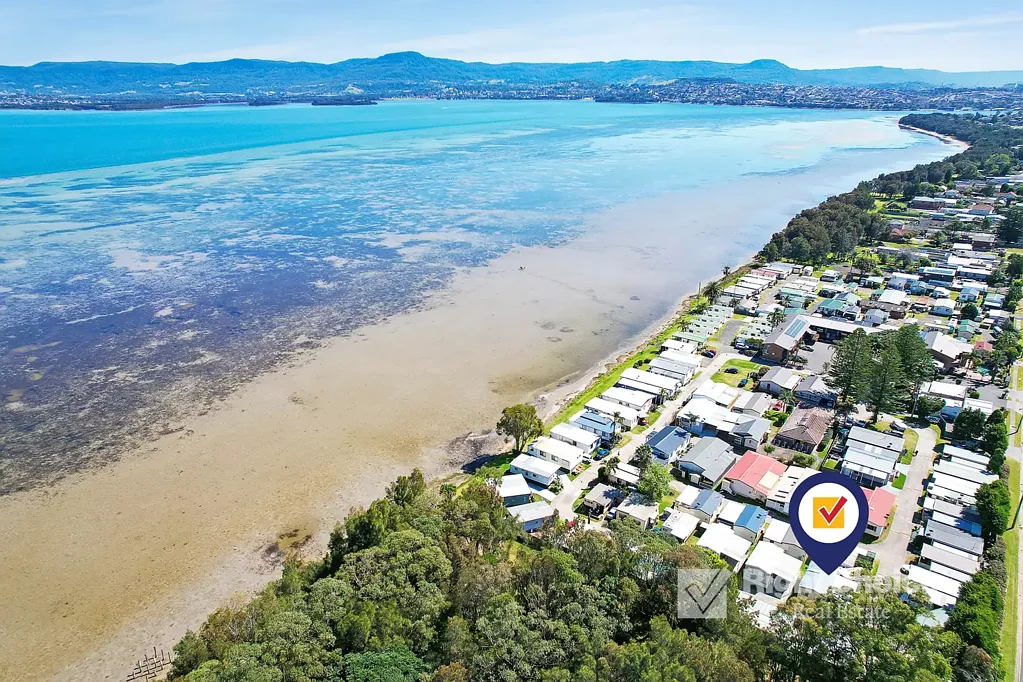 Windang 1Habitaciones Secure Lakeside Living