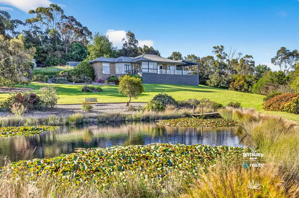 Outtrim 3房  Peaceful Rural Living On 4.1 Acres