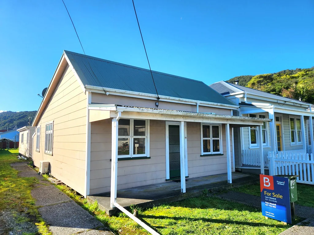 Greymouth 3 Bedroom Central investment with potential