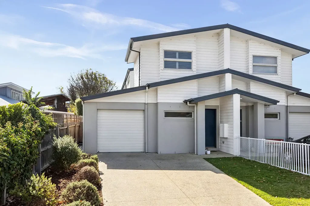 Ocean Grove 4Phòng ngủ Low-Maintenance living just moments from everything