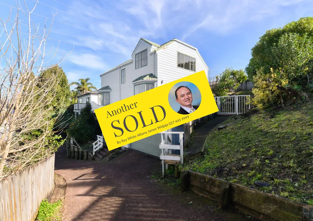 1 Highgrove Lane, Totara Vale, North Shore City, Auckland