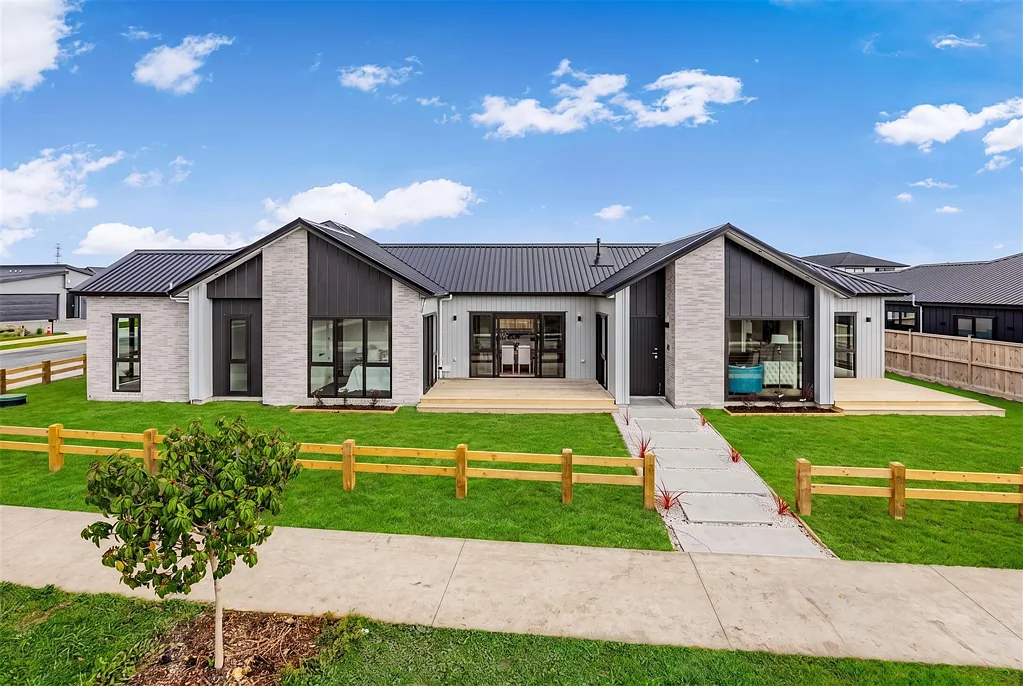 Clevedon 4Kwarto Stylish Brand New 4 Bedroom Corner Home