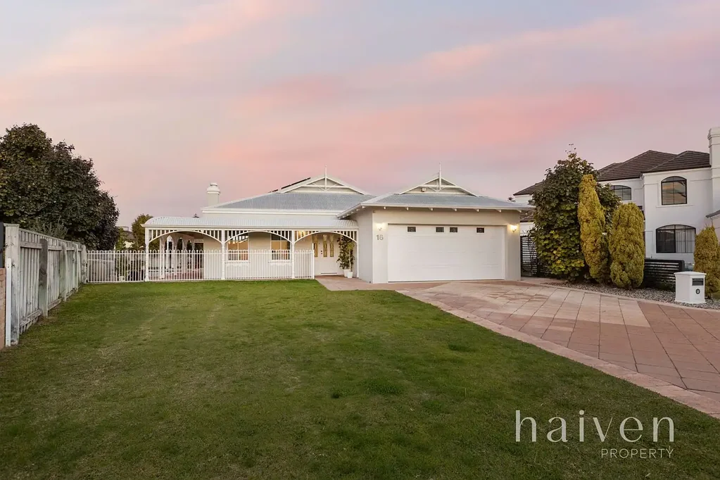 16 Glenfern Place, Hillarys, WA 6025