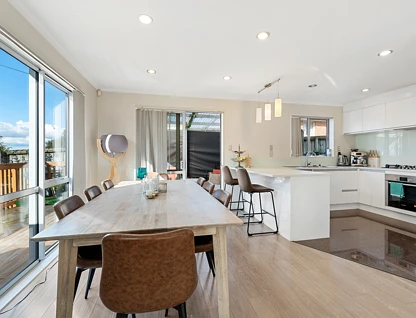 3205A Great North Road, New Lynn, Waitakere City, 4房, 2浴, 独立屋